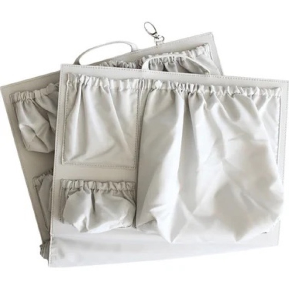 Tote Saavy Life in Play insert. Make any tote a diaper bag! Like new!